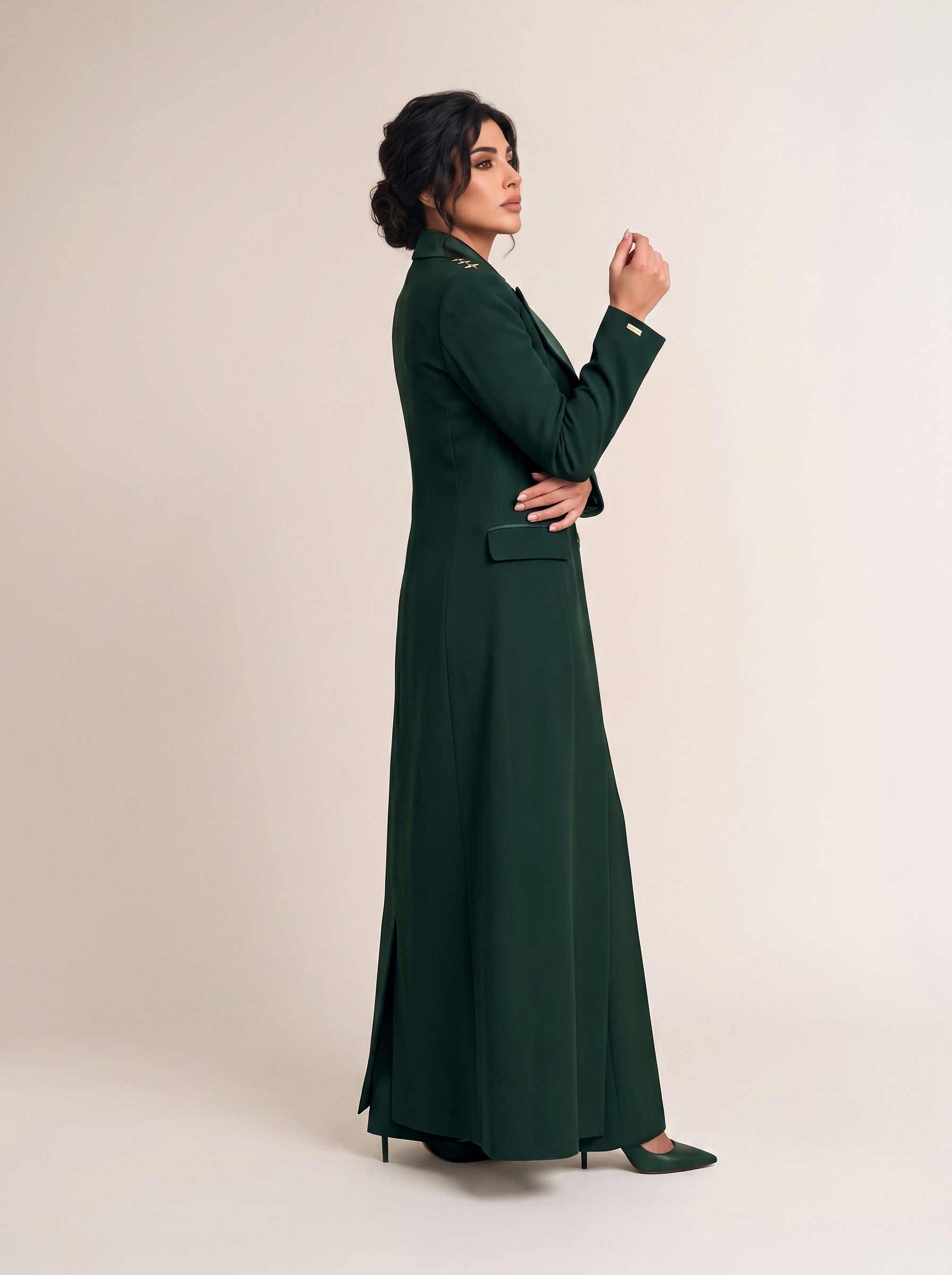 GLORY long blazer in full-length side profile, showing its long cut and sleeve details.